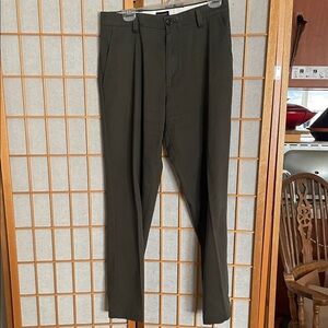 Dockers Men's Dark Olive Chinos